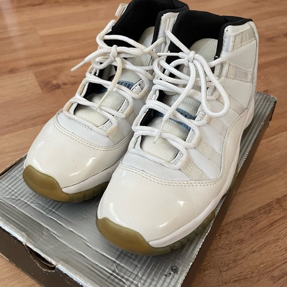 Air Jordan 11 “Columbia” 2000 - Picture 2 of 5